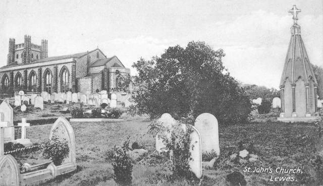 St_John_sub_Castro_Churchyard_Lewes