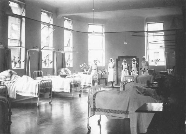 Lewes_Victoria_Hospital_ward