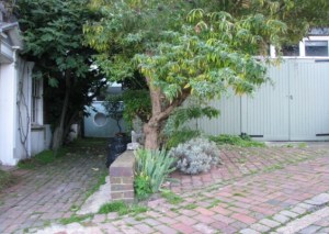 No_9_Chapel_Hill_garage