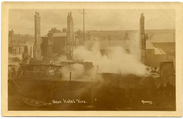 Bear_Inn_Fire_Lewes_1918_Reeves_postcard