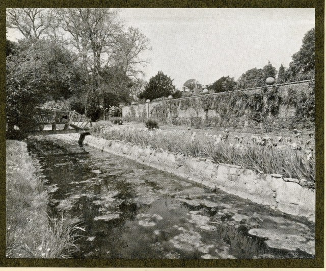 Malling Deanery water garden