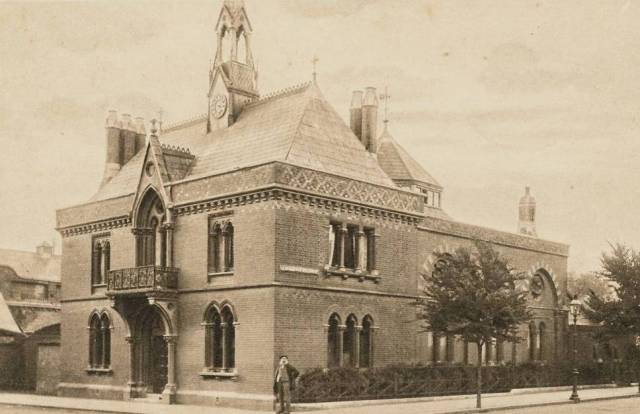 fitzroy-library-lewes