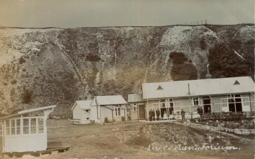 Lewes Sanatorium, in Offham chalk pit, postcard